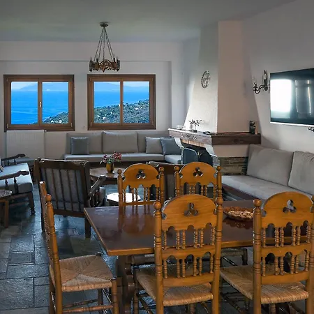 The 4diamonds Feriehus Áyios Dhimítrios