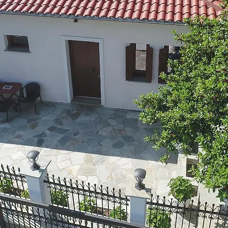 Feriehus The 4diamonds Áyios Dhimítrios